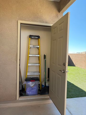 890 Fire Wheel Loop, Los Lunas, NM 87031