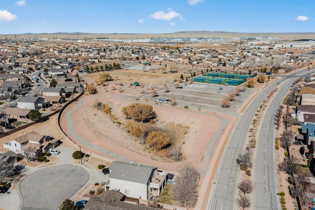 890 Fire Wheel Loop, Los Lunas, NM 87031