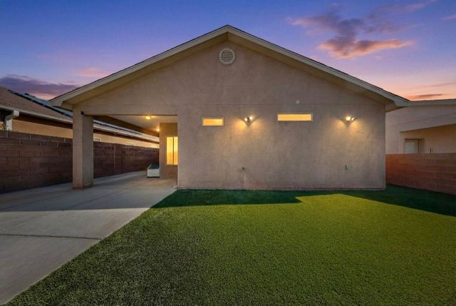 890 Fire Wheel Loop, Los Lunas, NM 87031