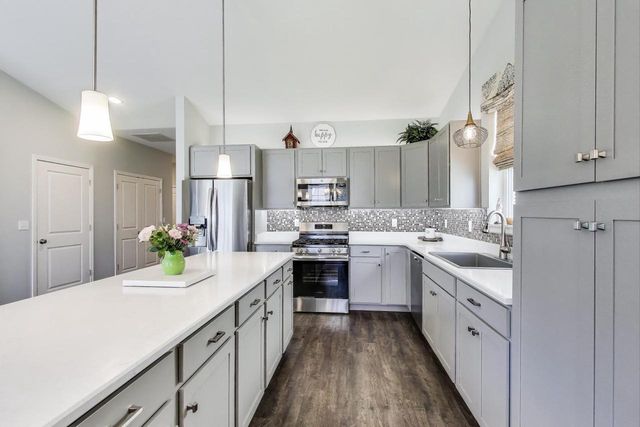 311 Bowing WAY, Lake Geneva, WI 53147