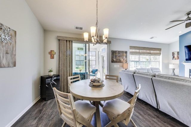 311 Bowing WAY, Lake Geneva, WI 53147