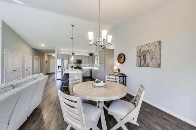 311 Bowing WAY, Lake Geneva, WI 53147