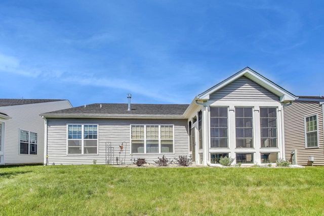 311 Bowing WAY, Lake Geneva, WI 53147