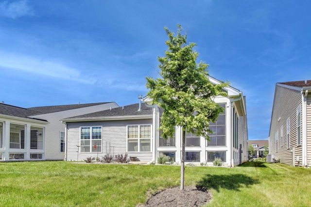 311 Bowing WAY, Lake Geneva, WI 53147