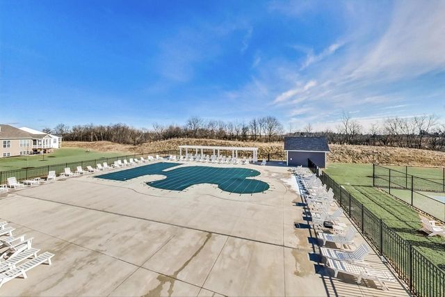 311 Bowing WAY, Lake Geneva, WI 53147