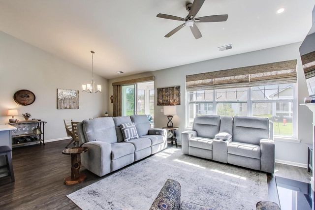 311 Bowing WAY, Lake Geneva, WI 53147