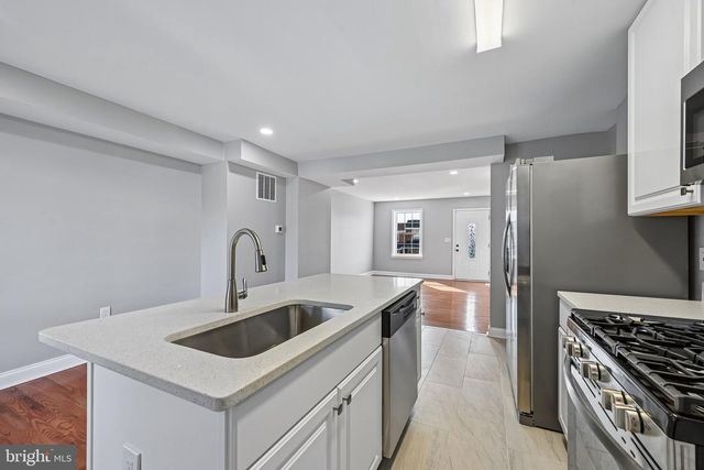 628 ROUNDVIEW RD, Baltimore, MD 21225
