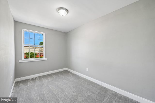 628 ROUNDVIEW RD, Baltimore, MD 21225