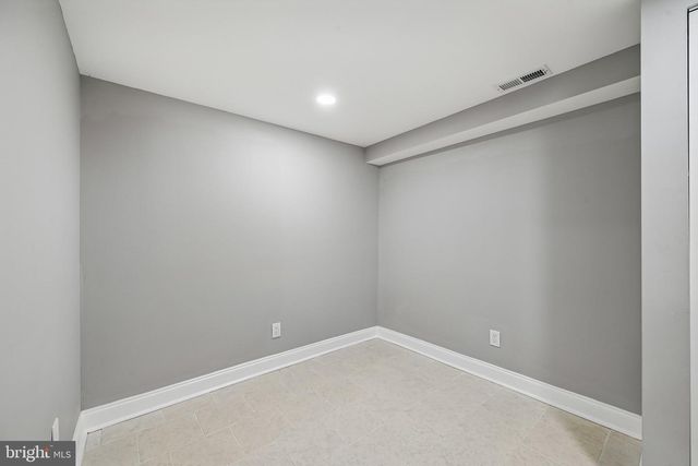 628 ROUNDVIEW RD, Baltimore, MD 21225