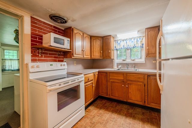 20 Bryant St, Dartmouth, MA 02747