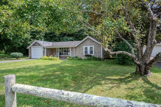 20 Bryant St, Dartmouth, MA 02747