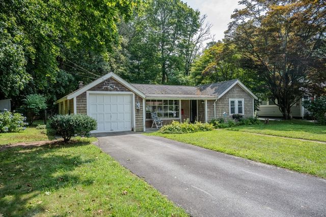 20 Bryant St, Dartmouth, MA 02747