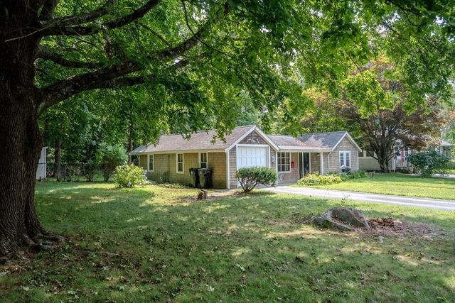 20 Bryant St, Dartmouth, MA 02747