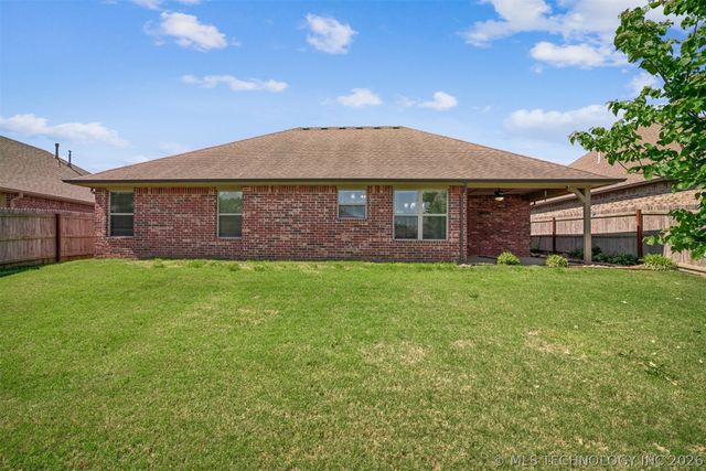 1006 W Missouri Avenue, Claremore, OK 74019
