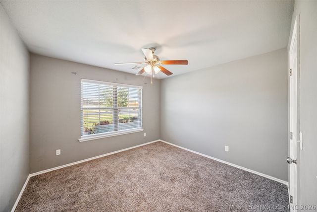 1006 W Missouri Avenue, Claremore, OK 74019