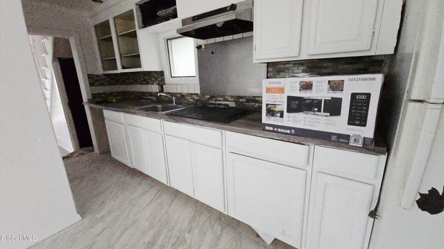423 3rd Street, Albany, NY 12206