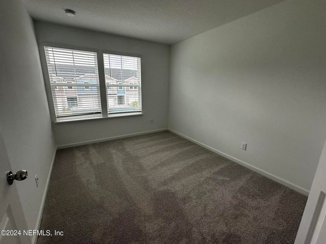 4301 LEEWARD BREEZE Loop, Middleburg, FL 32068