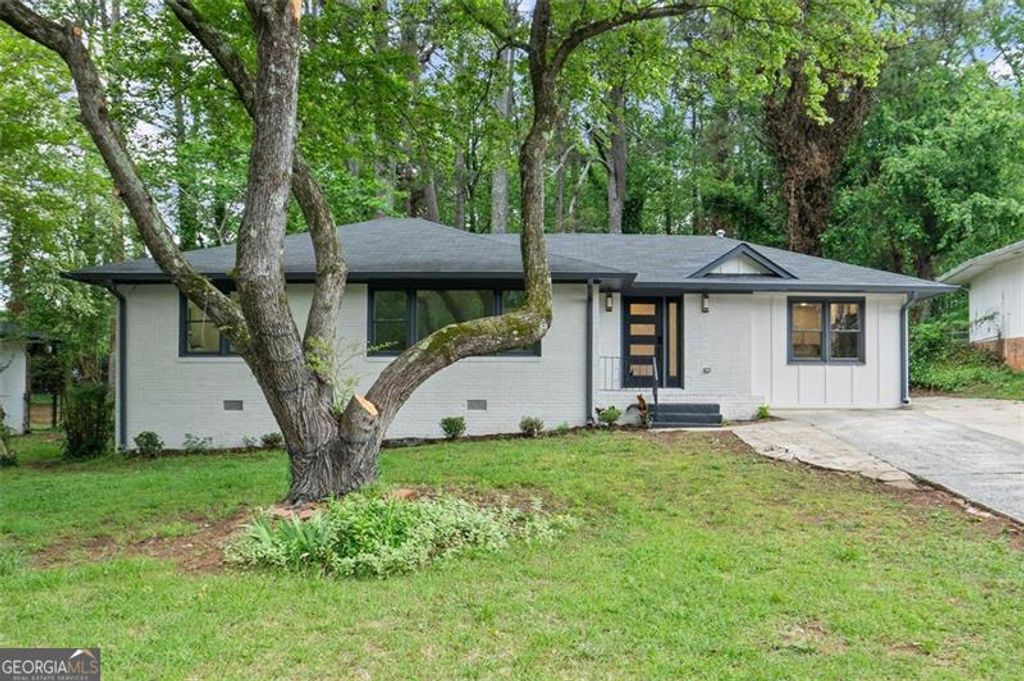140 Larose Circle SE, Marietta, GA 30060