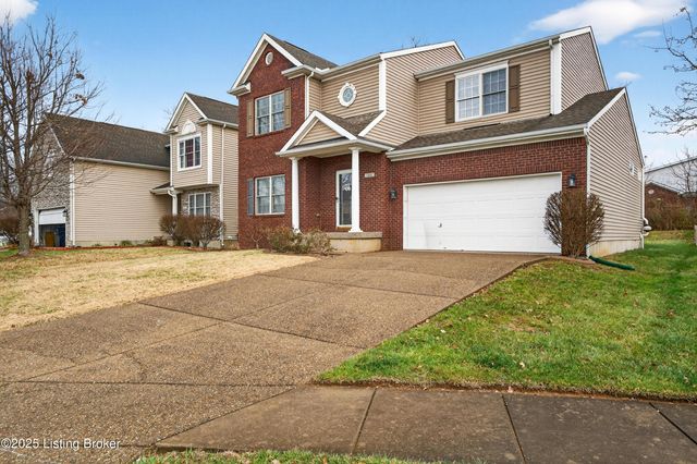 5601 Red Crested Way, Louisville, KY 40218