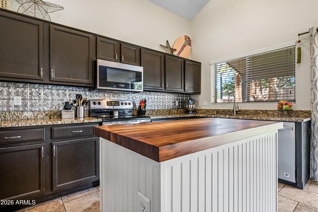 12734 W CHEERY LYNN Road, Avondale, AZ 85392