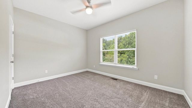 1547 Dallas Lake Road, Hixson, TN 37343