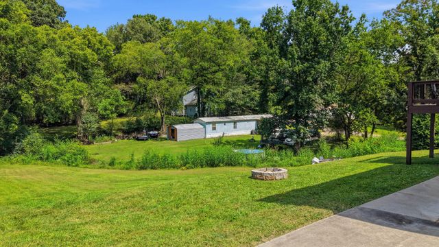1547 Dallas Lake Road, Hixson, TN 37343