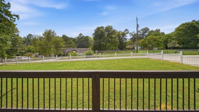 1547 Dallas Lake Road, Hixson, TN 37343
