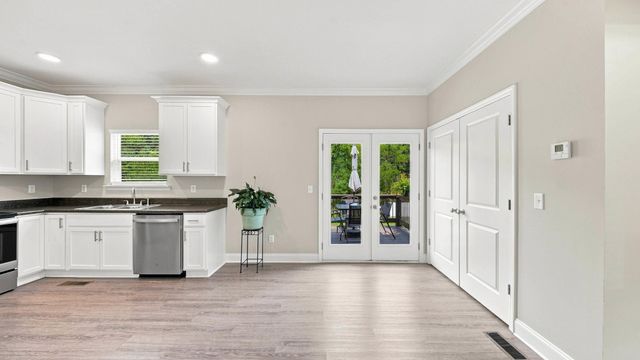 1547 Dallas Lake Road, Hixson, TN 37343