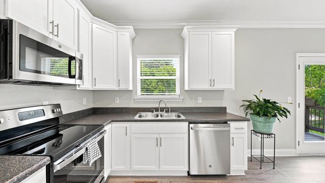 1547 Dallas Lake Road, Hixson, TN 37343