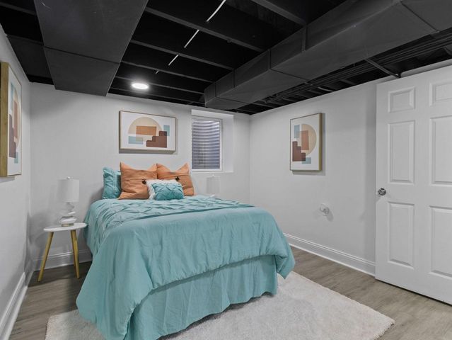 7018 W Hampton AVENUE, Milwaukee, WI 53218