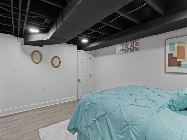 7018 W Hampton AVENUE, Milwaukee, WI 53218