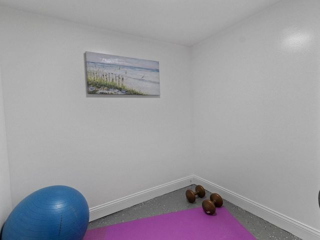 7018 W Hampton AVENUE, Milwaukee, WI 53218