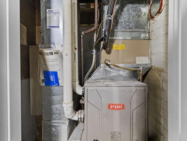 7018 W Hampton AVENUE, Milwaukee, WI 53218