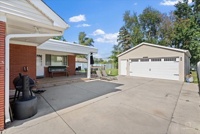 2405 Sarah Street, Franklin Park, IL 60131