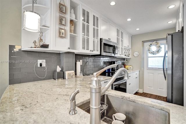 1301 E Hillsboro Blvd 307, Deerfield Beach, FL 33441