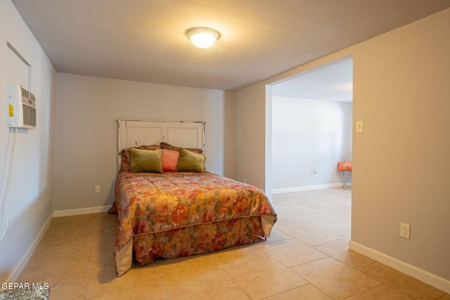 3810 CLIFTON Avenue, El Paso, TX 79903