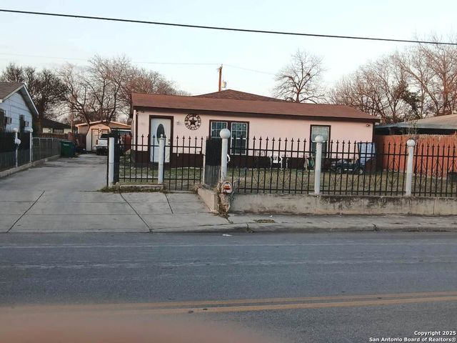 815 BRADY BLVD, San Antonio, TX 78207