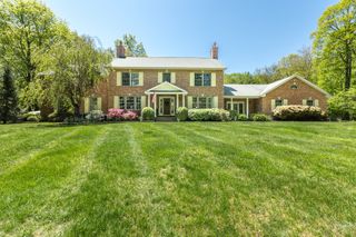 16 Cider Mill Road, Burlington, CT 06013