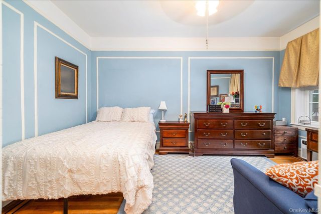 12 Hamilton Place B6, Garden City, NY 11530