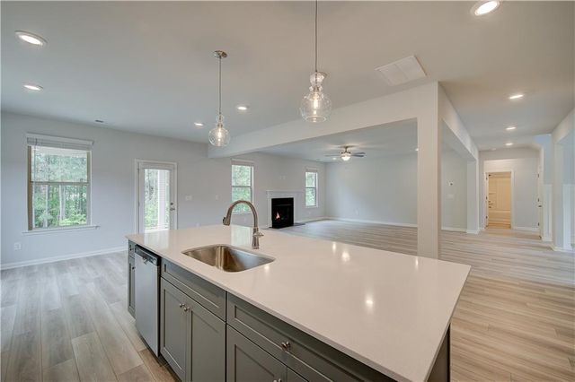 112 Haverling Pass, Hampton, GA 30228