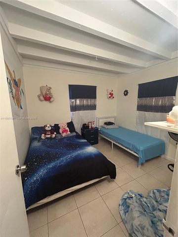 1080 NW 121st St, North Miami, FL 33168