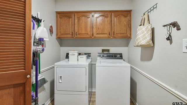 210 Pat Dr, Mineola, TX 75773