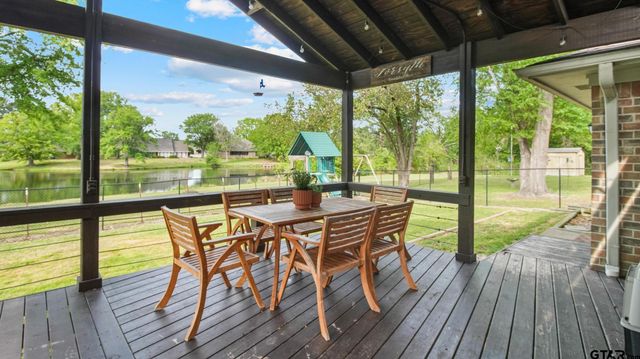 210 Pat Dr, Mineola, TX 75773