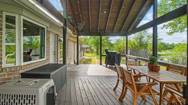 210 Pat Dr, Mineola, TX 75773