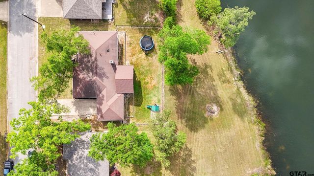 210 Pat Dr, Mineola, TX 75773