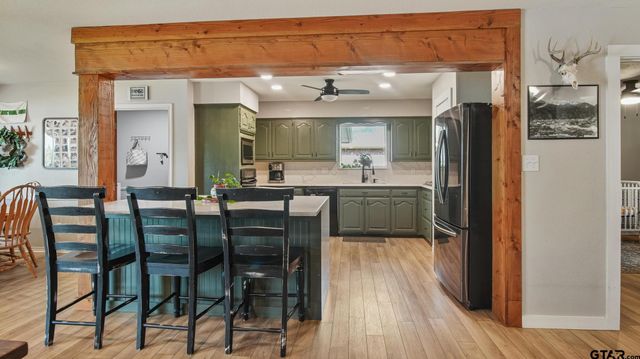 210 Pat Dr, Mineola, TX 75773