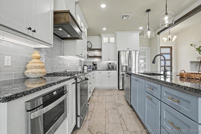 7103 E 139th Street, Collinsville, OK 74021