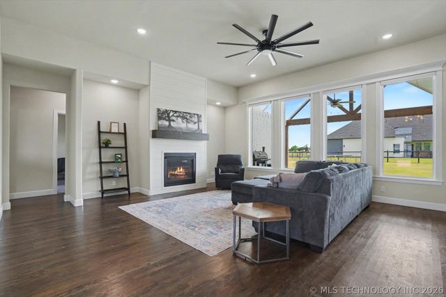 7103 E 139th Street, Collinsville, OK 74021