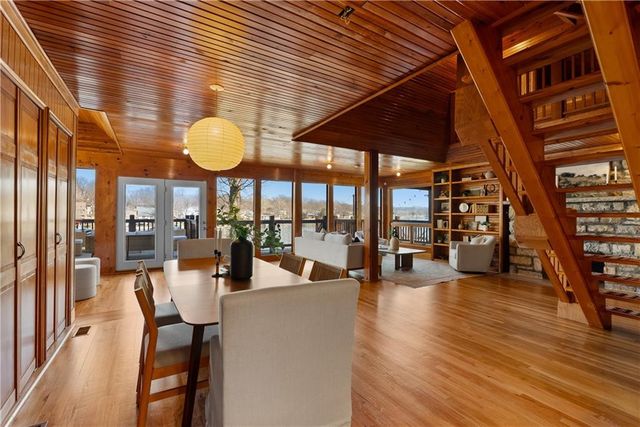 27 Beach Drive, Lake Tapawingo, MO 64015