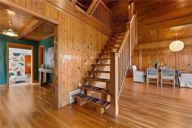 27 Beach Drive, Lake Tapawingo, MO 64015